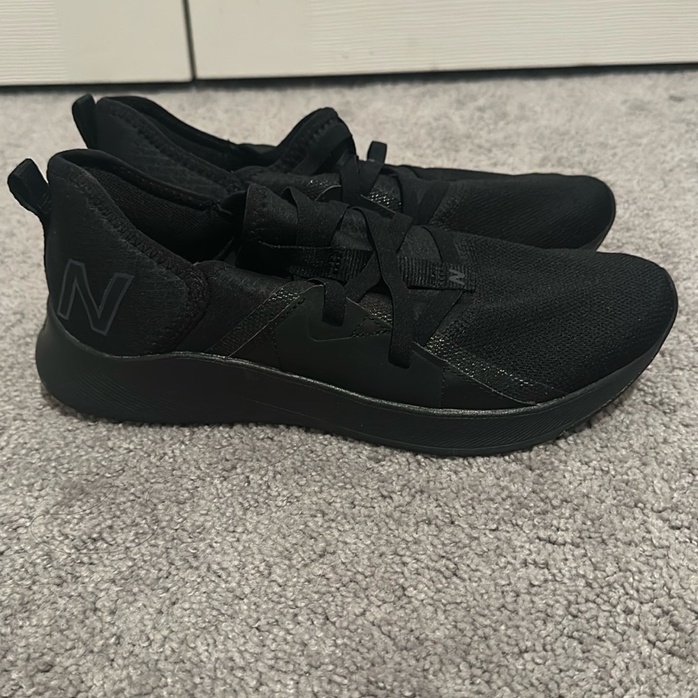 New Balance Dynosoft Black Sneakers